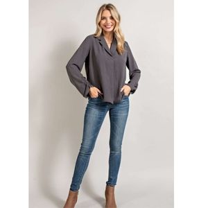 143 Story PLUS SIZE SOLID PLEATED TITANIMUM COLLARED BLOUSE